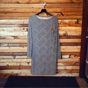 MOTT 50 - Toni Dress in endless blue grid. - blue geometric upf 50 swim coverup